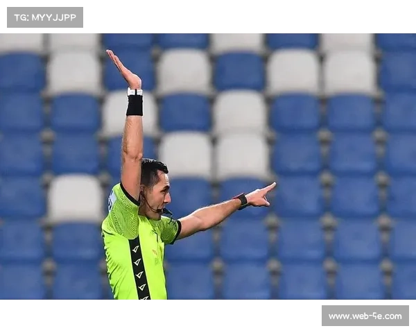 英超联盟宣布：2026-27赛季起将试行半自动越位技术，旨在提高判罚效率